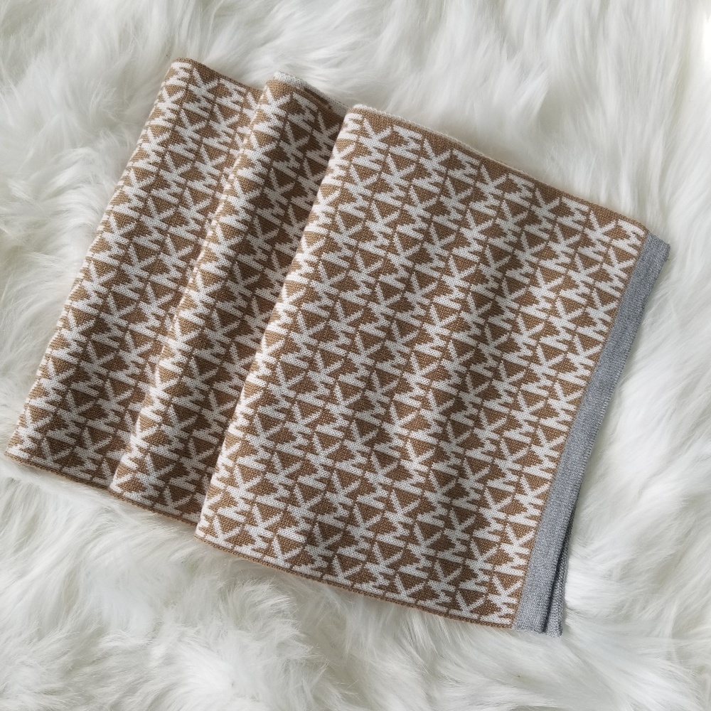 Michael Kors Carmel/White  Knit Scarf - Picture 2 of 4